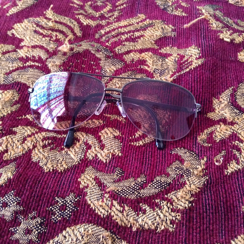 🔥LIZ Claiborne Sunglasses !